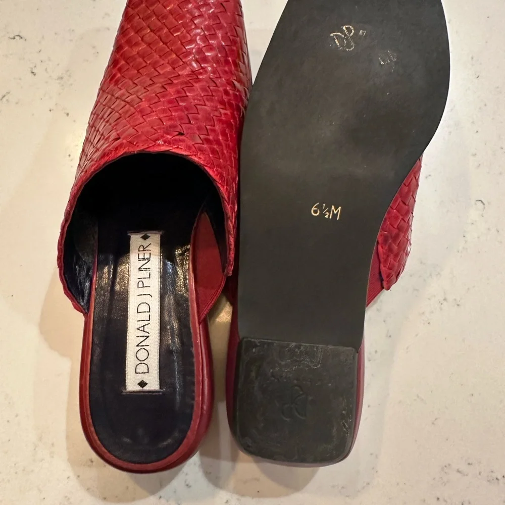 Donald J. Pliner Scarlet Woven Mules - Picture 4 of 10